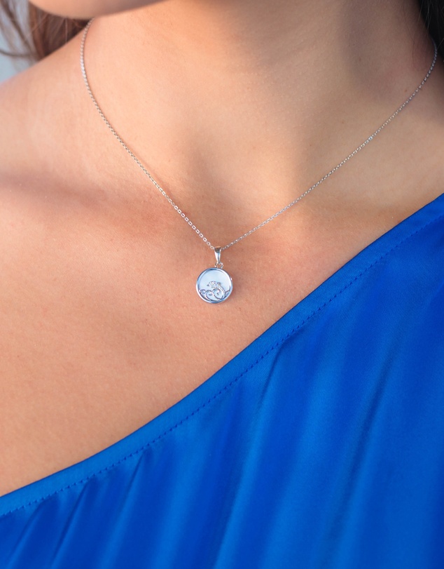 Georgini - GEORGINI OCEANS DOLPHIN MOTHER OF PEARL PENDANT SILVER