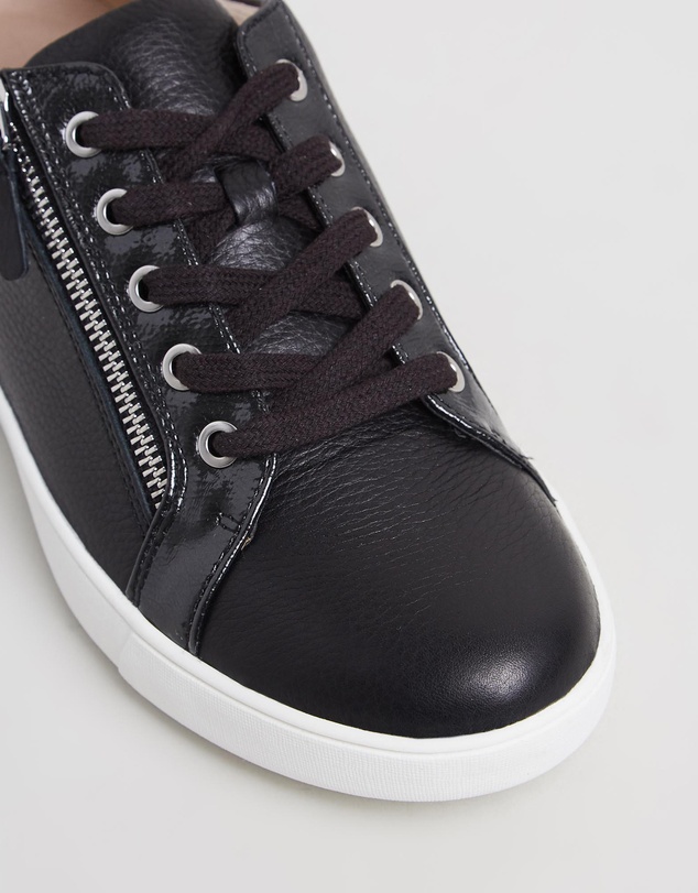 Naturalizer - Macayla Casual Sneaker