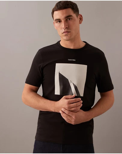 Calvin Klein - City Graphic T-Shirt