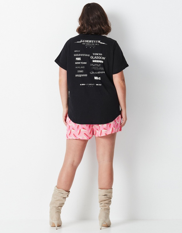 17 Sundays - On Tour Tee