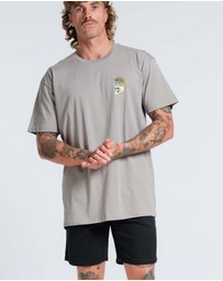 Vacancy Co - Club Dread Tee