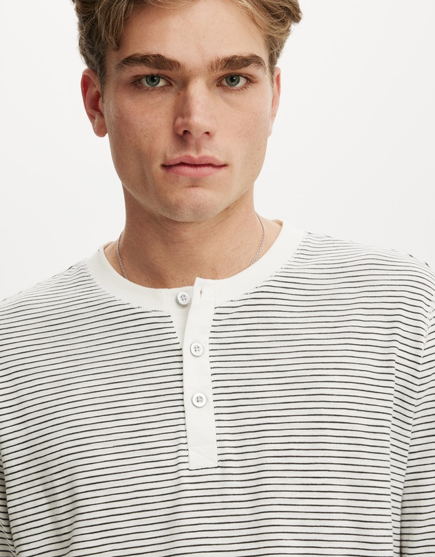 Cotton On - Fitted Henley Long Sleeve T-Shirt