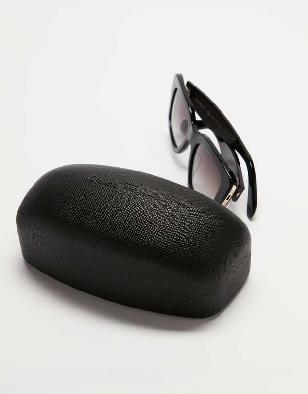 Salvatore Ferragamo - SF1024S