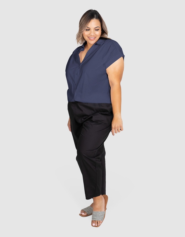 Love Your Wardrobe - Nikki Ruched Extended Sleeve Shirt