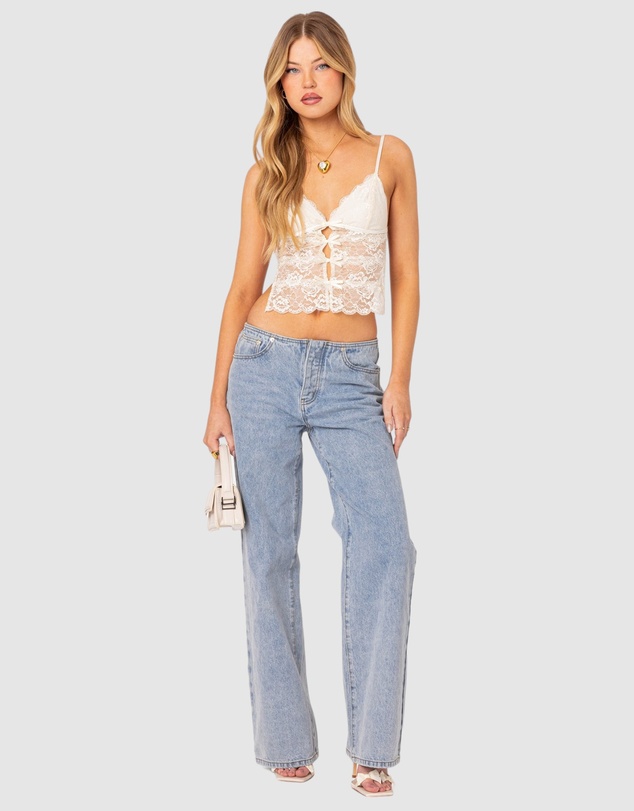 EDIKTED - Cara Sheer Lace Open Back Top