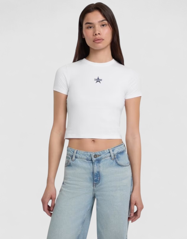 GUESS Jeans - GUESS JEANS Crew Neck Star Crop T-Shirt