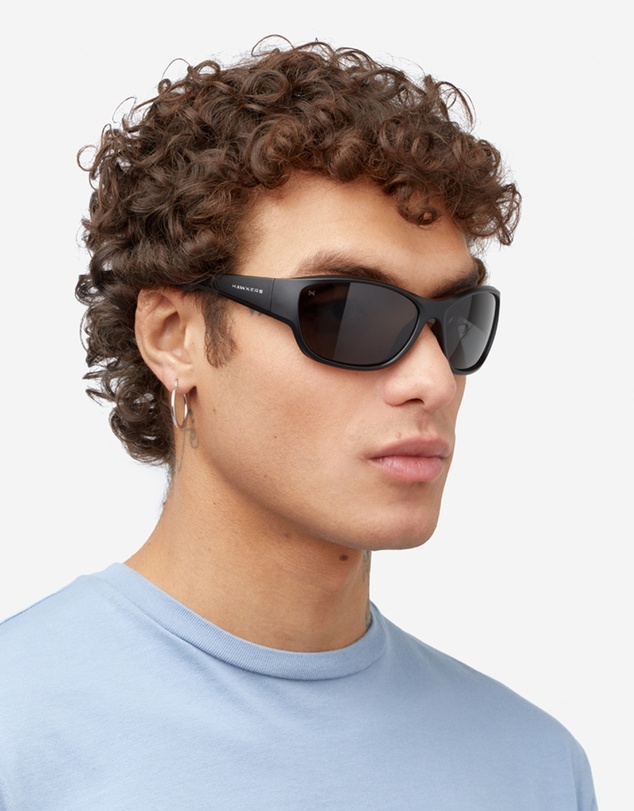 Hawkers Co - HAWKERS - RAVE - POLARIZED BLACK DARK Sunglasses for Men and Women UV400