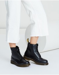 Dr Martens - Unisex 1460 Smooth 8-Eye Boots
