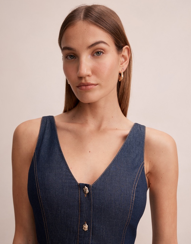 Forever New - Anna V-Neck Chambray Midi Dress