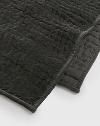 Country Road - Toba Throw