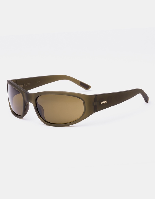 Otis - Blur - Polarised