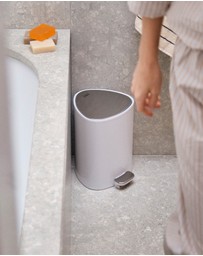 Joseph Joseph - EasyStore™ 5L Gloss White Bathroom Pedal Bin