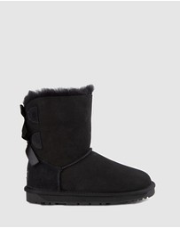 Ozwear Connection Uggs - Ugg Classic Bailey Bow Boots (Water Resistant)