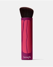 Benefit Cosmetics - Hoola Wave Bronzer Brush