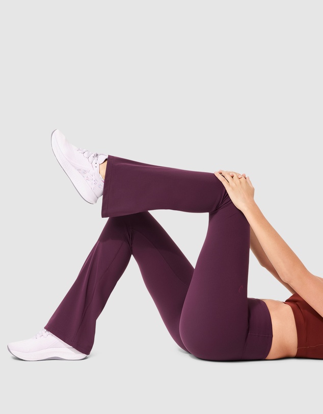 ASICS - Comfort Core Flare Tight - Women's