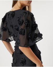 Romance by Honey and Beau - Khloe Bell Sleeve Dress