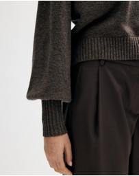 Minima Esenciales - Rian Wool Cashmere Funnel Neck Jumper