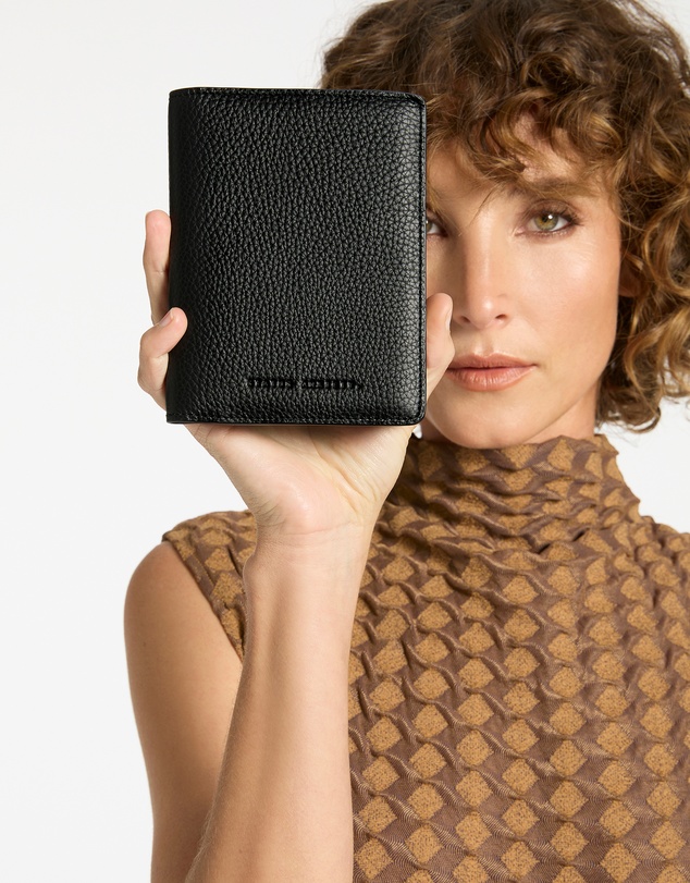 Status Anxiety - In Transit Travel Wallet