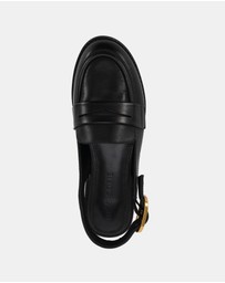 Miss Sofie - Leo Flats