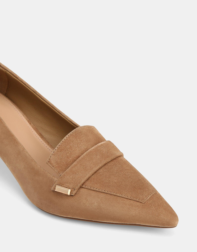 Wittner - Gabby Low Heels Nutmeg Suede