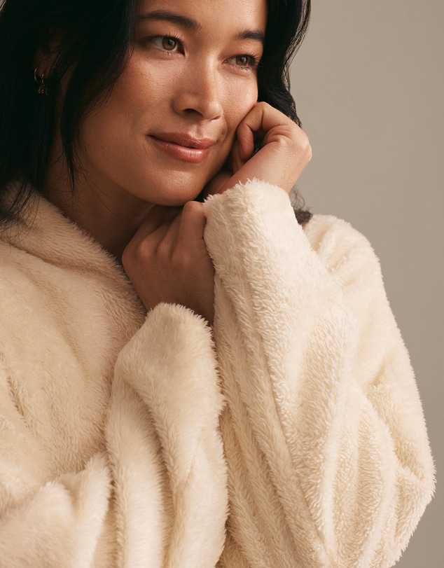 Resting - Cosy Fleece Winnie Robe