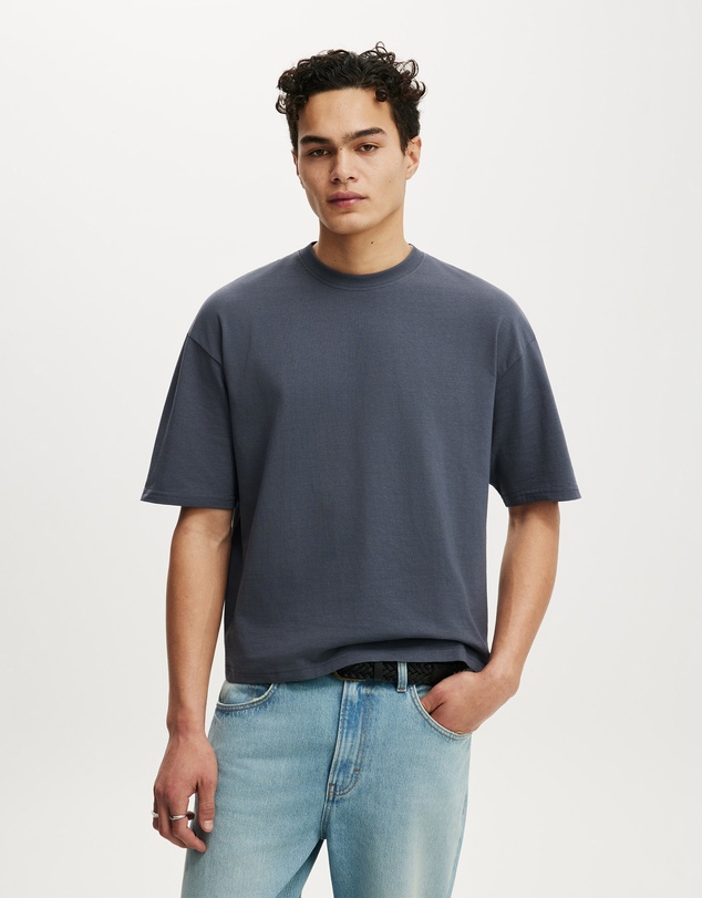 Cotton On - Cropped Fit T-Shirt
