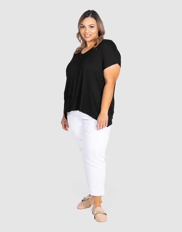 Love Your Wardrobe - Amira Extended Sleeve Swing Tee