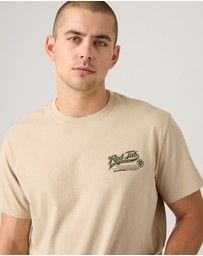 Levi's - SS Relaxed Fit Tee