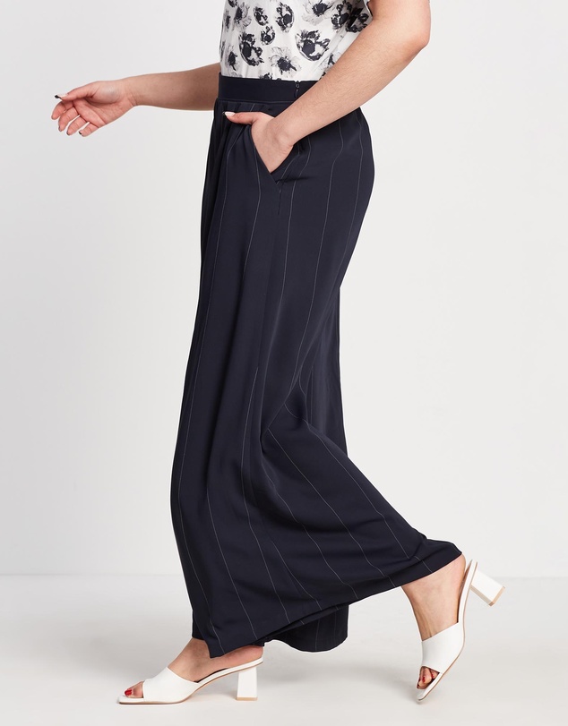 The Social Outfit - Palazzo Pants