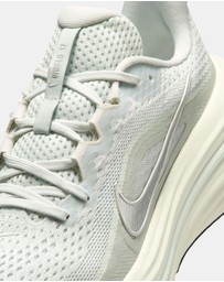 Nike - Winflo 12 - Women's