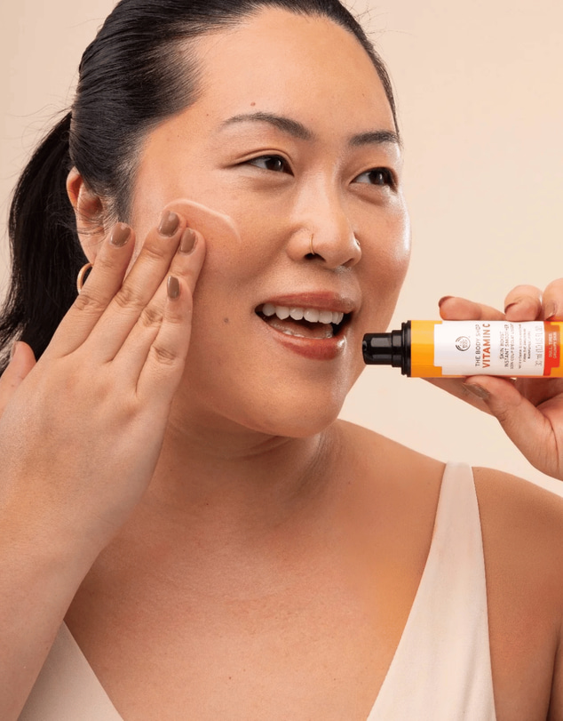 The Body Shop - Vitamin C Skin Boost Instant Smoother 30ml