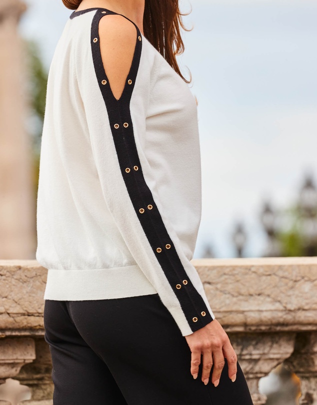 Sosandar - Eyelet Detail Contrast Sleeve Fine Knit Jumper