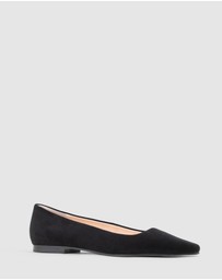 Edward Meller - ELVY Chiselled Flat Pump