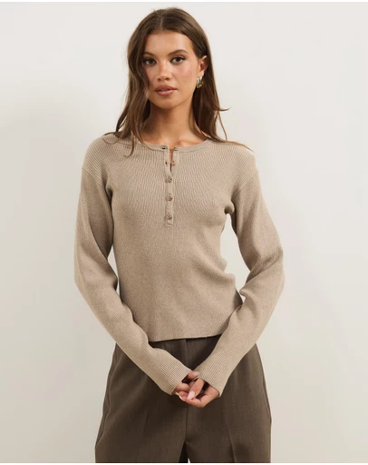 Atmos&Here - Lina Long Sleeve Knit Top