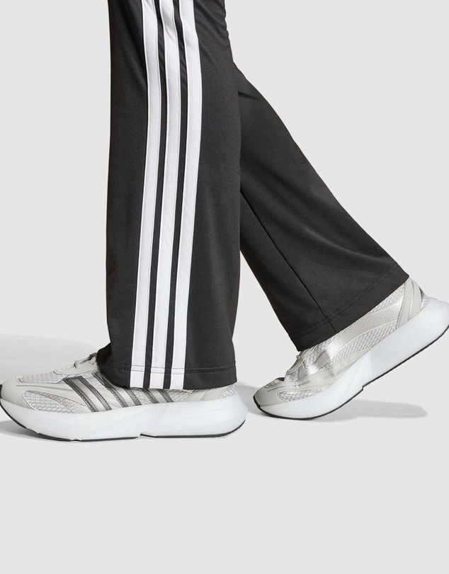 adidas Sportswear - Train Essentials 3-Stripes Flared Leggings - Kids-Teens