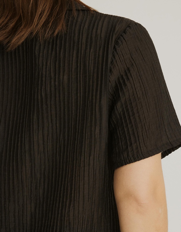 Atmos&Here Curvy - Calista Plisse Shirt