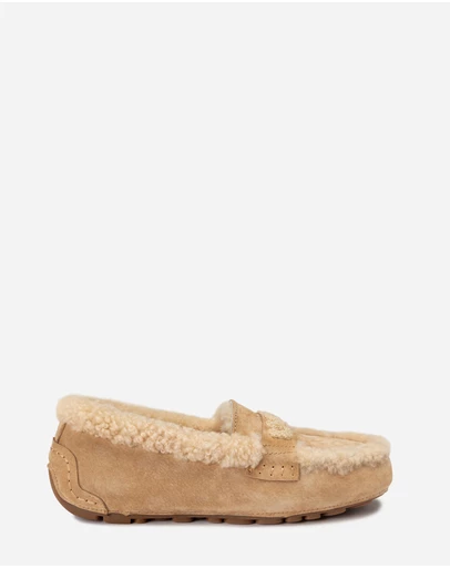 Ozwear Connection Uggs - Violet Shearling Moccasin