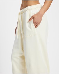 adidas Originals - Essentials Linear Oversized Jogger Pants