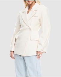 Lioness - Heart Shaped Coat - ICONIC EXCLUSIVE