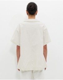 Calli - Karina Oversized Collared Shirt