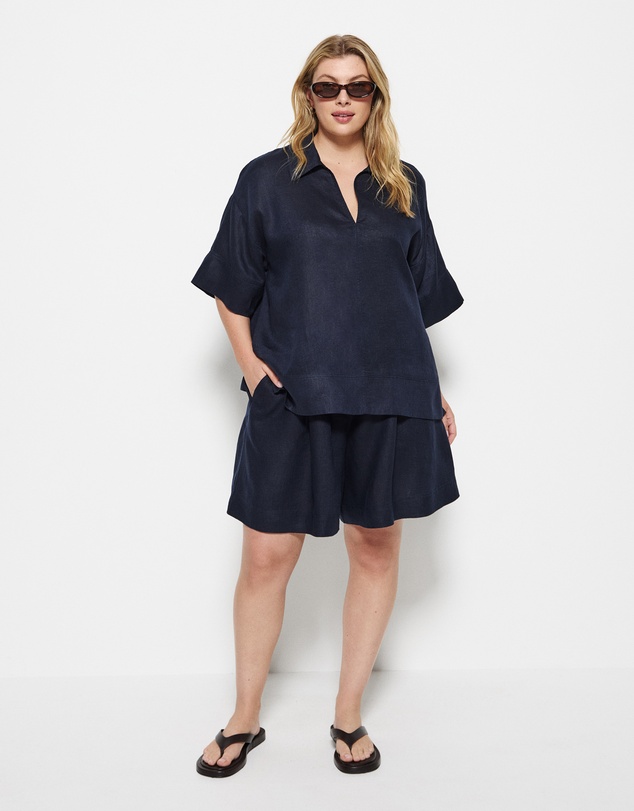 Commonry - Lucie Short