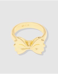 Wanderlust + Co - Bow Tie Pasta Gold Ring
