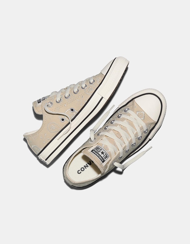 Converse - Chuck Taylor All Star - Women's