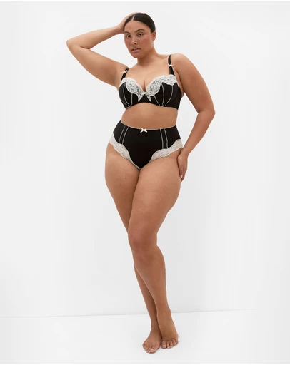 City Chic - Plus size Leticia Shorty - black