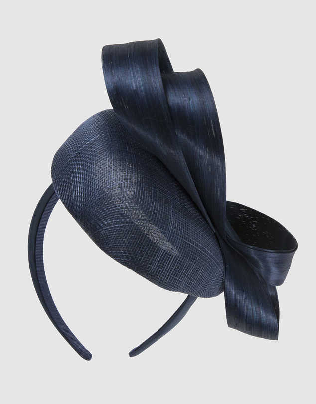 Max Alexander - Navy Pillbox Racing Fascinator