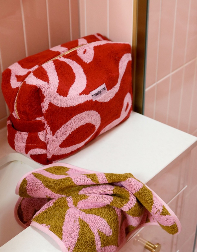 Mosey Me - Abstract Hand Towel