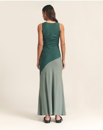 ST MRLO - Lennox Slip Dres