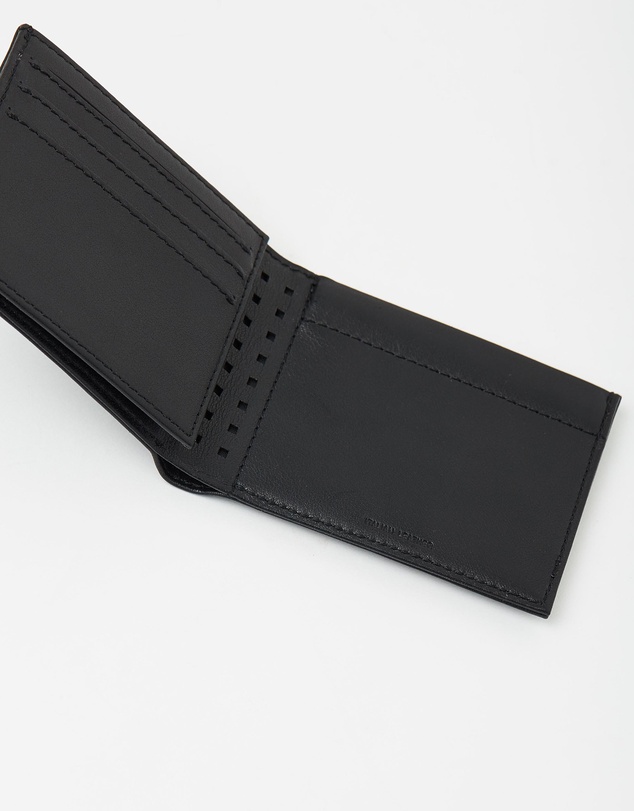 Status Anxiety - Noah Wallet
