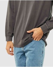 Rusty - Special Cut Long Sleeve Tee