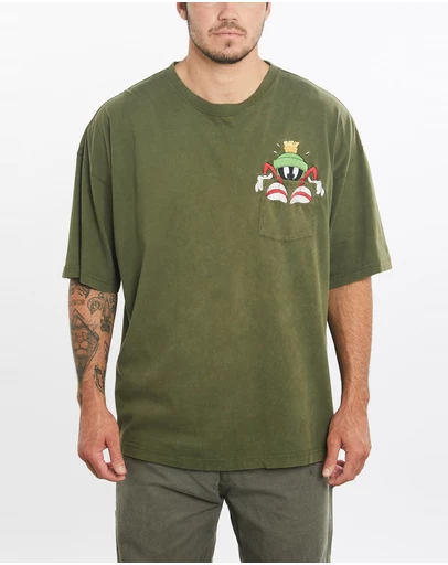 Vintage by The Real Deal - Pre Loved - Vintage 1998 Marvin the Martian Looney Tunes Pocket Tee